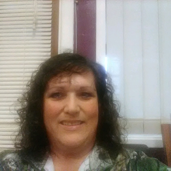 Meet your Posher, Denise - Picture 1 of 1